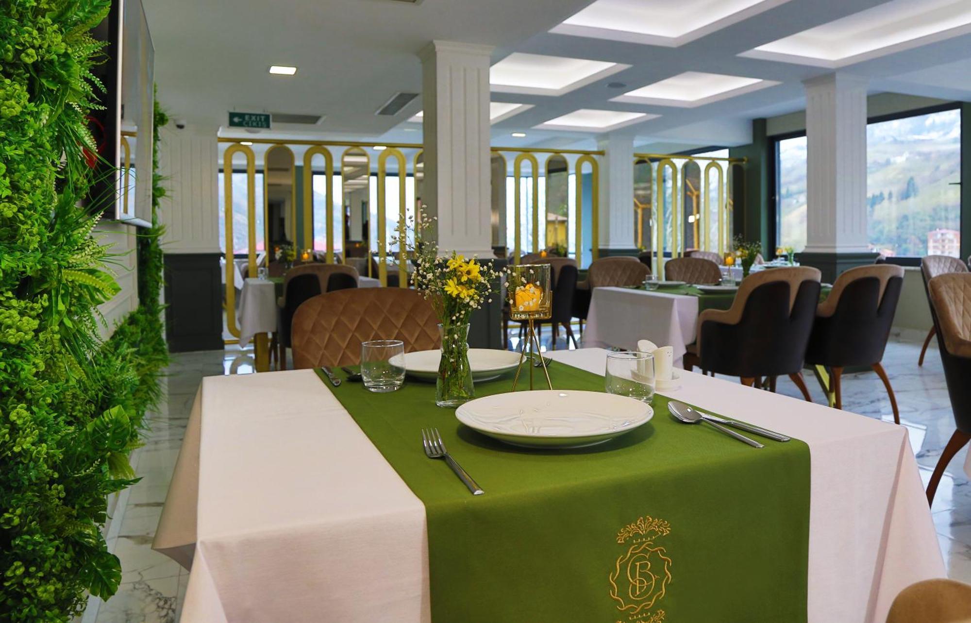 Bayrak Grand Hotel Trabzon Exterior foto